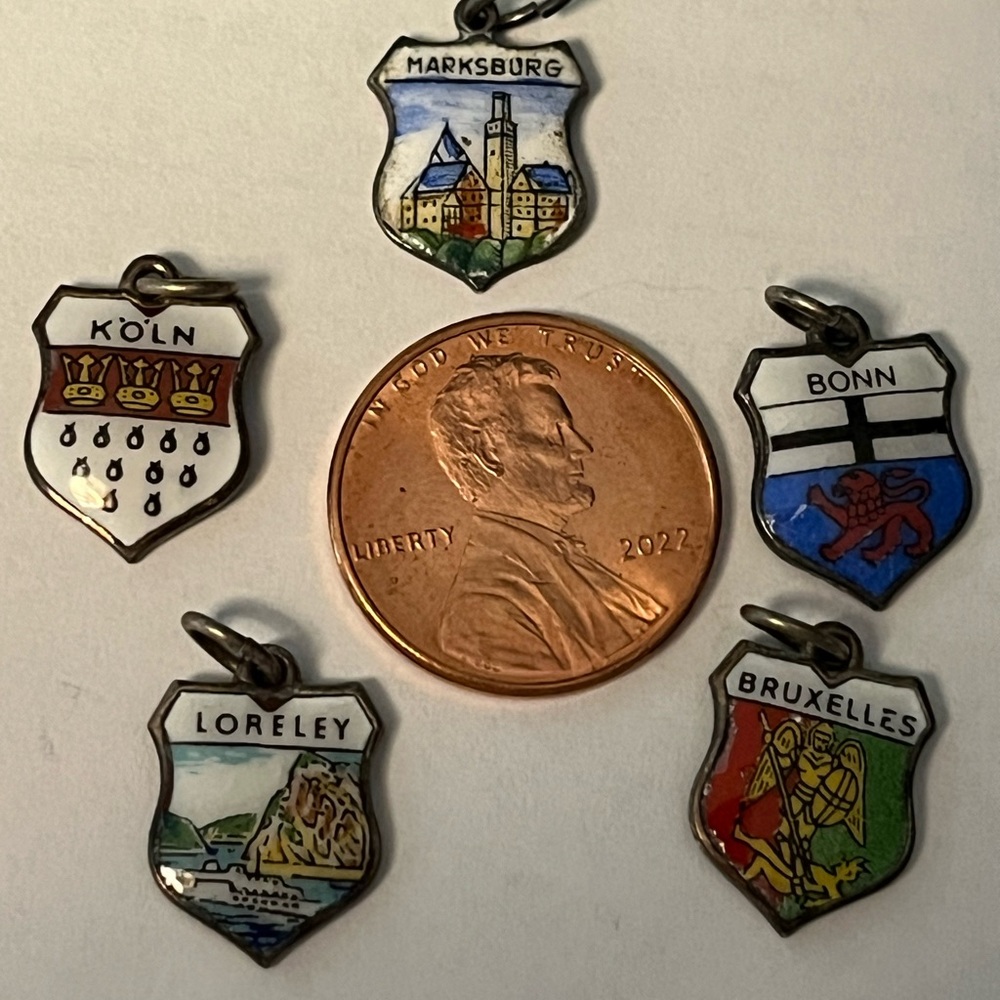 Silver Vintage City Crest Charms Collection